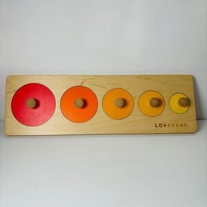 Lovevery Graduated Circle of Friends Peek A Boo Puzzle Babbler‎ Kit